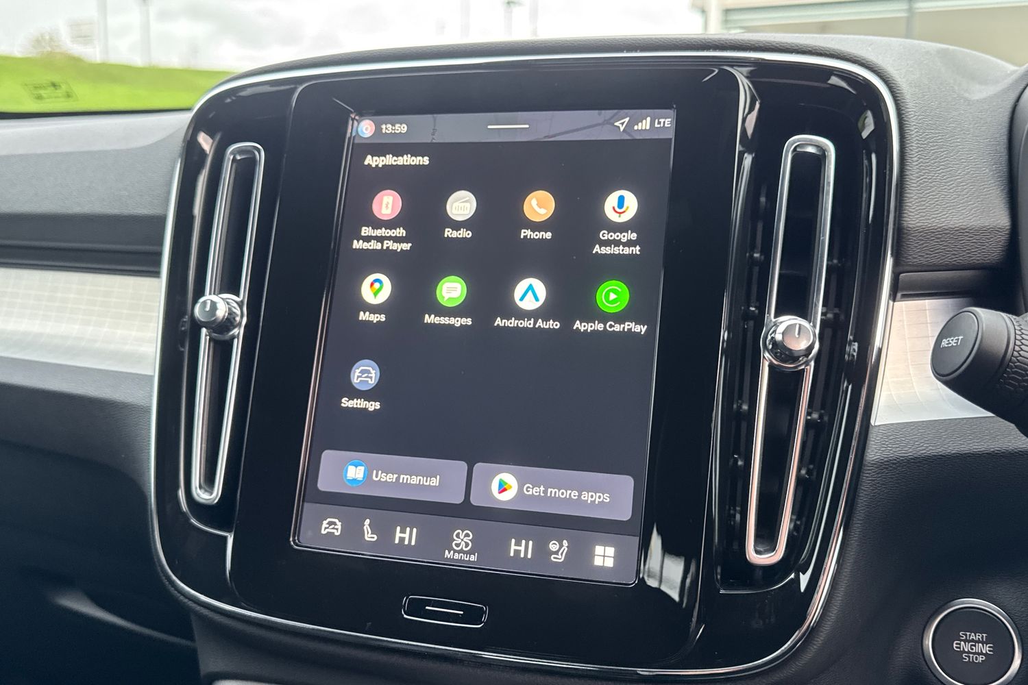 Used Volvo XC40 2025 for sale - 76614972: Photo 21