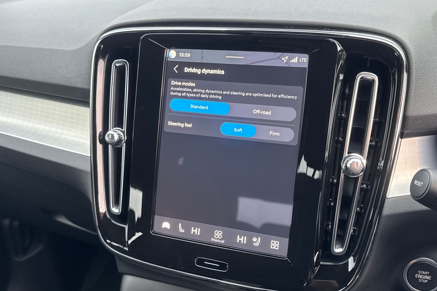 Used Volvo XC40 2025 for sale - 76614972: Photo 25