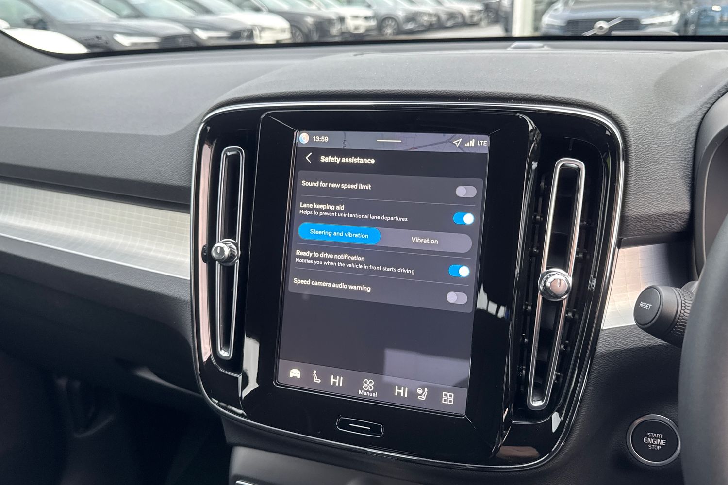 Used Volvo XC40 2025 for sale - 76614972: Photo 26