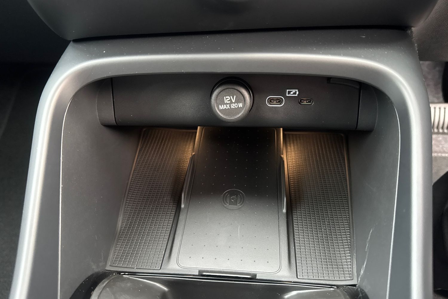 Used Volvo XC40 2025 for sale - 76614972: Photo 28