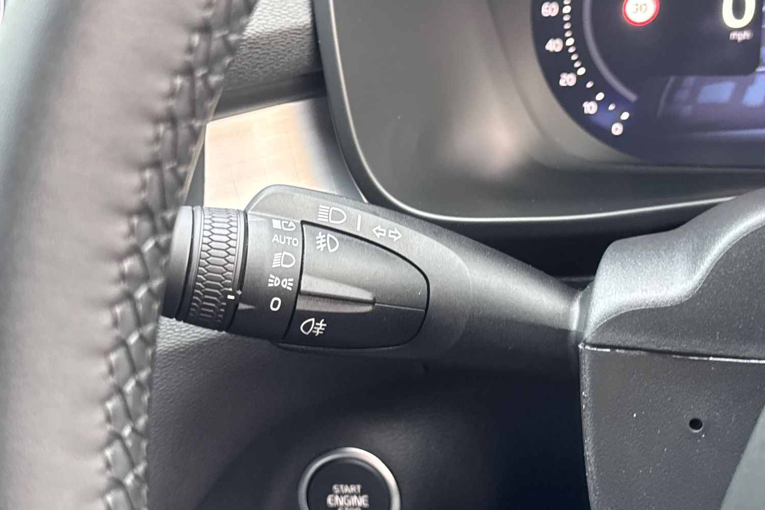 Used Volvo XC40 2025 for sale - 76614972: Photo 29