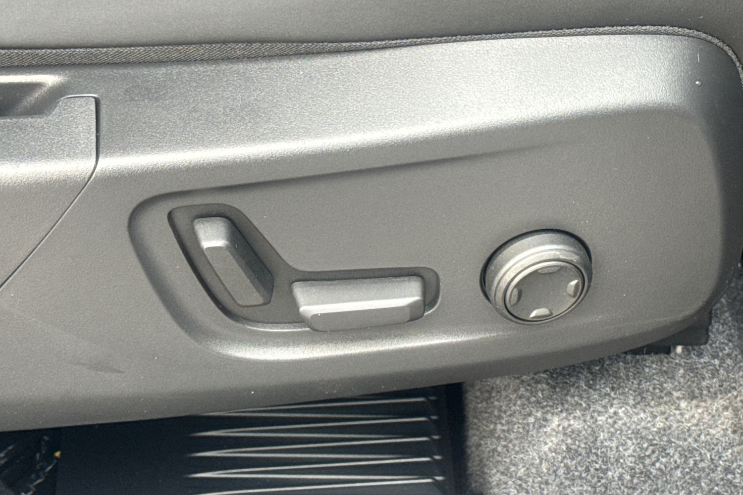 Used Volvo XC40 2025 for sale - 76614972: Photo 31