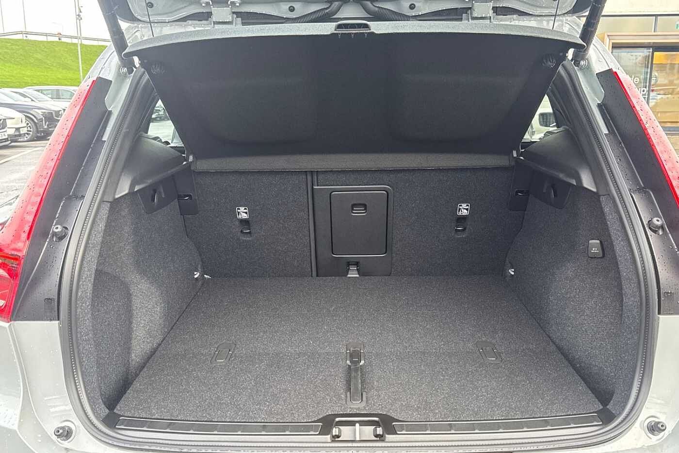 Used Volvo XC40 2025 for sale - 76614972: Photo 8