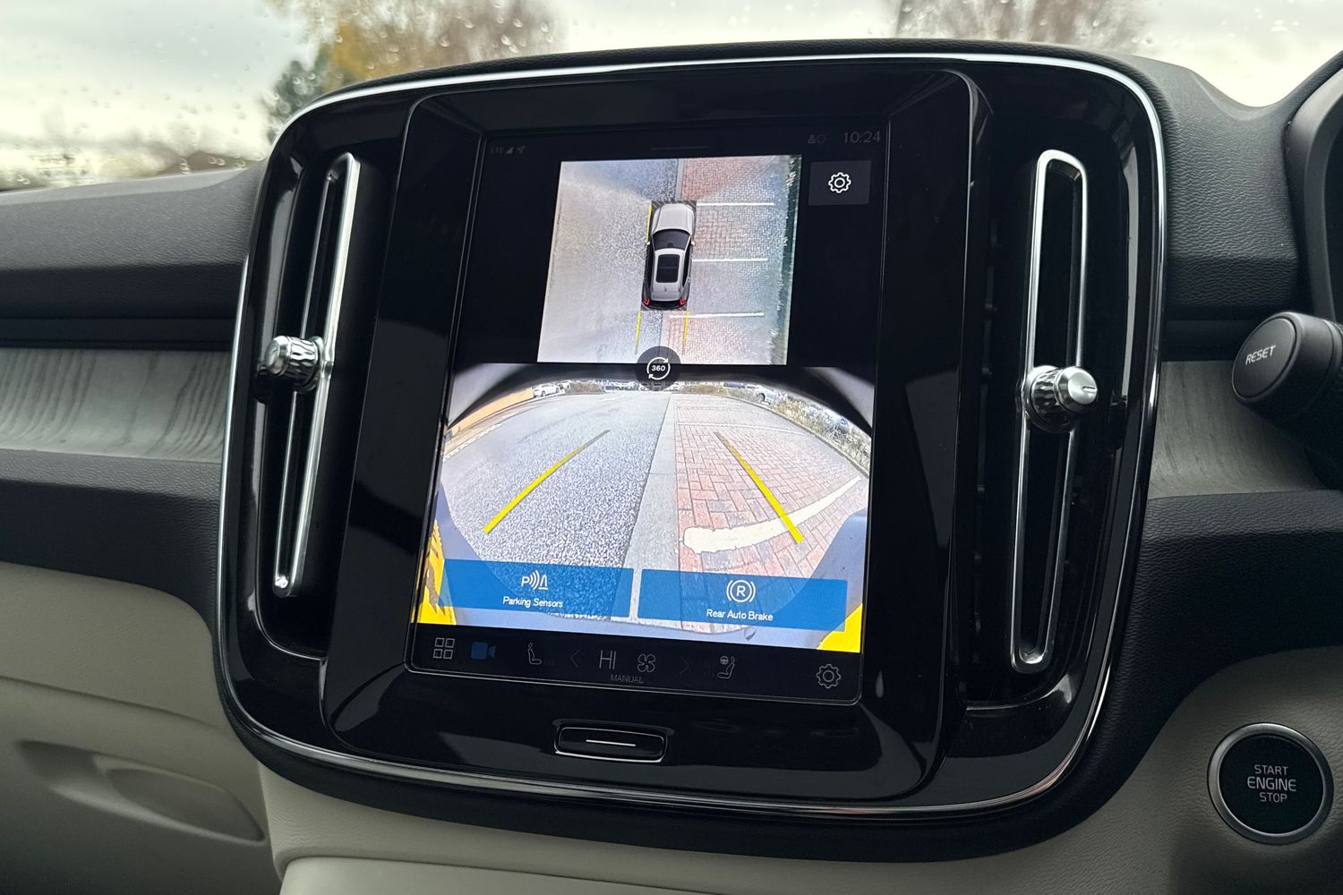 Used Volvo XC40 2025 for sale - 76507656: Photo 16