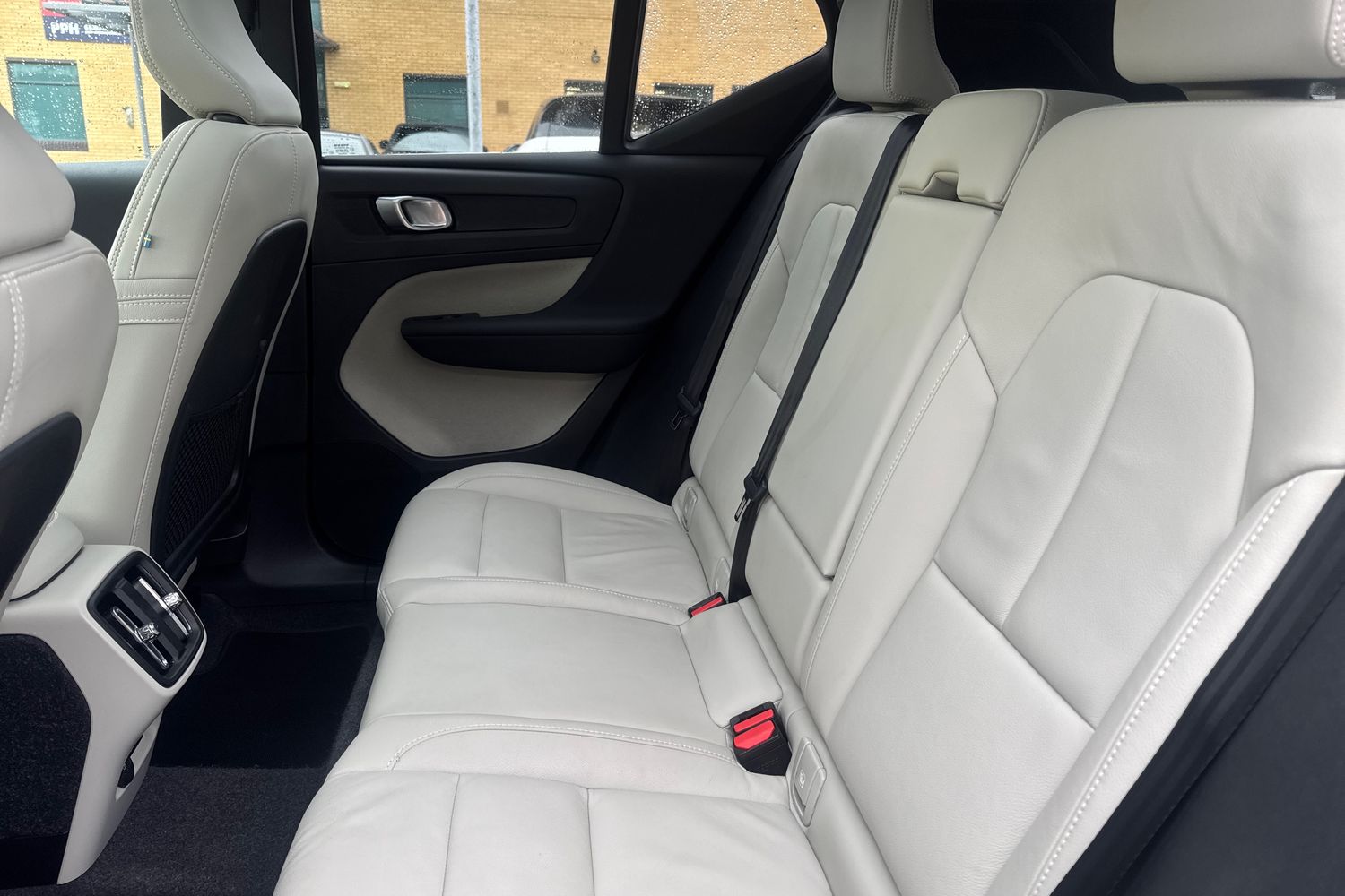 Used Volvo XC40 2025 for sale - 76507656: Photo 17