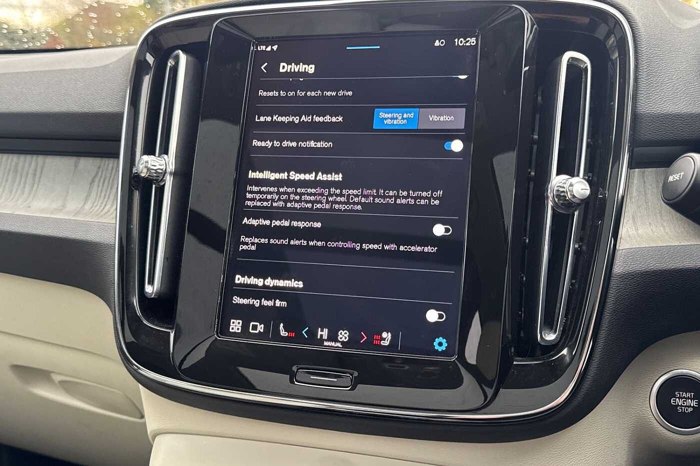 Used Volvo XC40 2025 for sale - 76507656: Photo 25