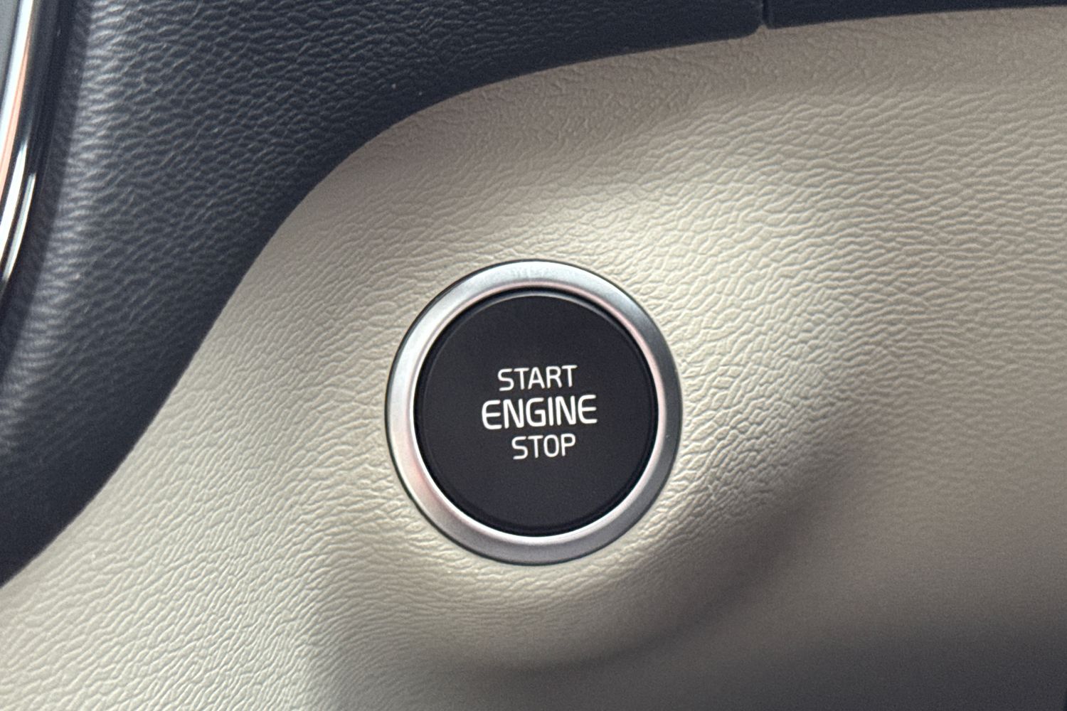 Used Volvo XC40 2025 for sale - 76507656: Photo 31