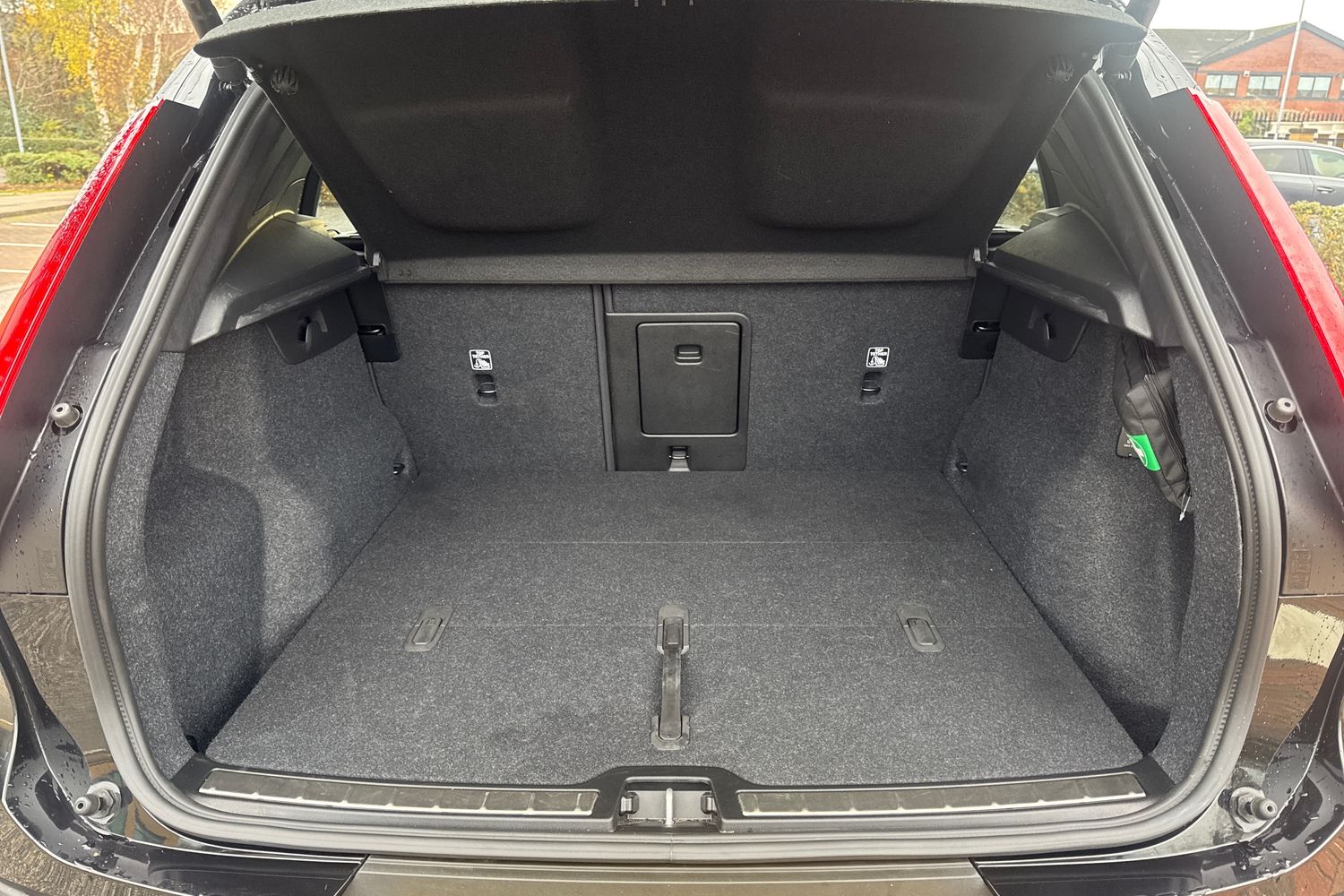 Used Volvo XC40 2025 for sale - 76507656: Photo 8