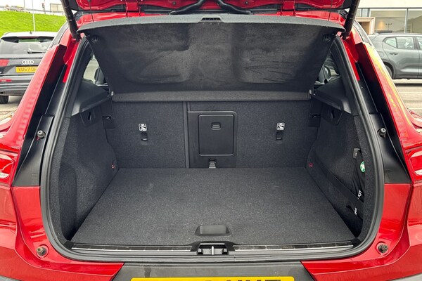 Used Volvo XC40 2020 for sale - 75997032: Photo 8