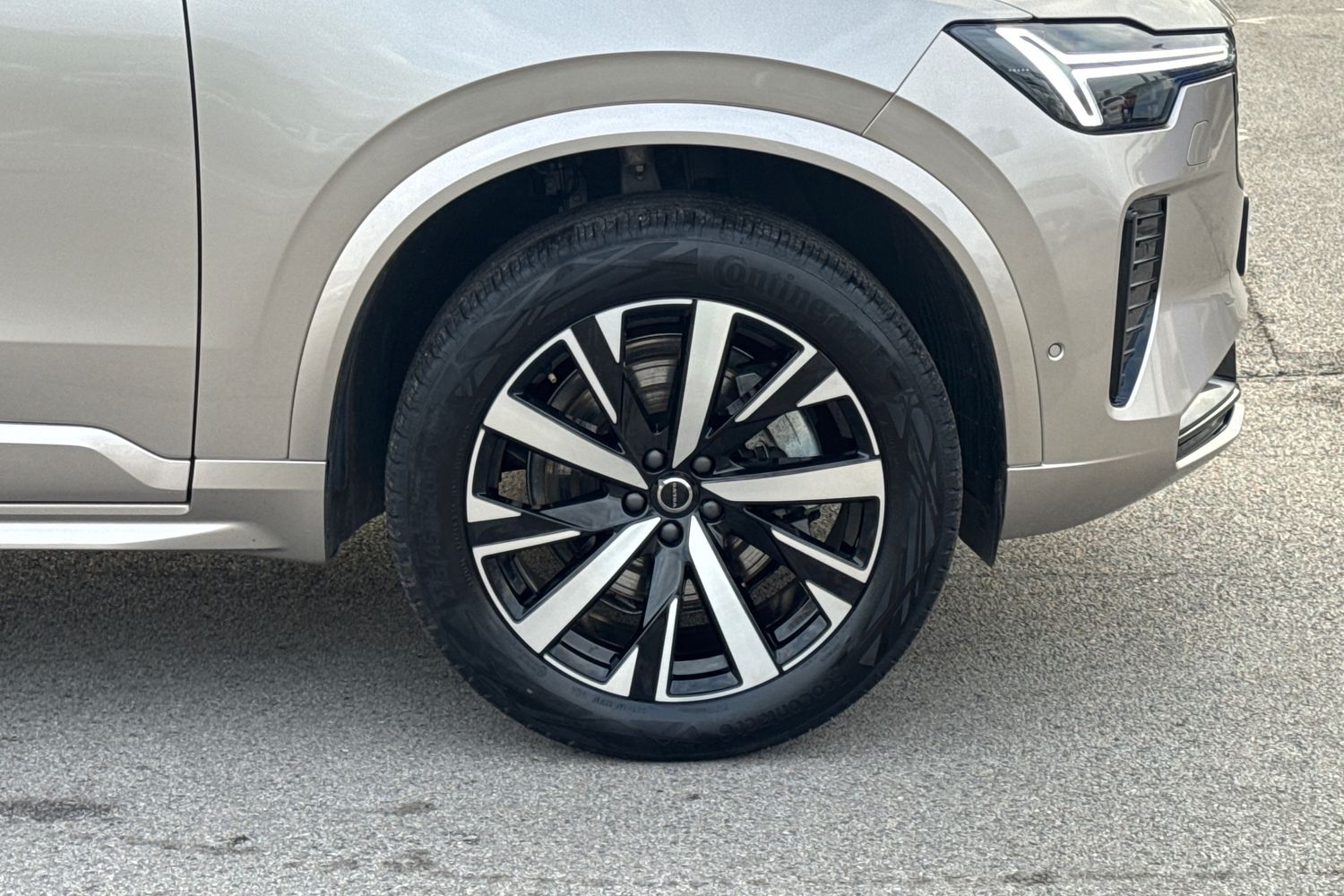 Used Volvo XC90 2025 for sale - 76507483: Photo 5