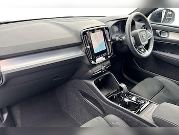 Used Volvo XC40 2026 for sale - 79284538: Photo