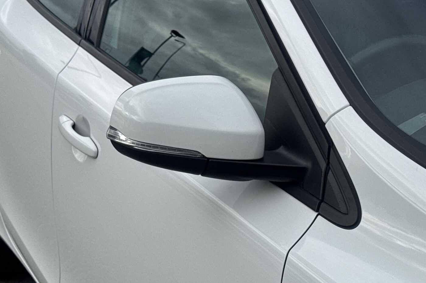 Used Volvo V40 2019 for sale - 77630832: Photo 19