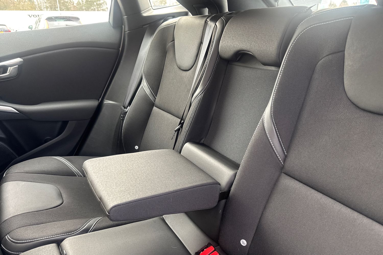 Used Volvo V40 2019 for sale - 77630832: Photo 36