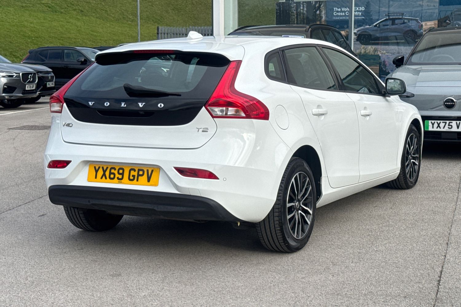 Used Volvo V40 2019 for sale - 77630832: Photo 40