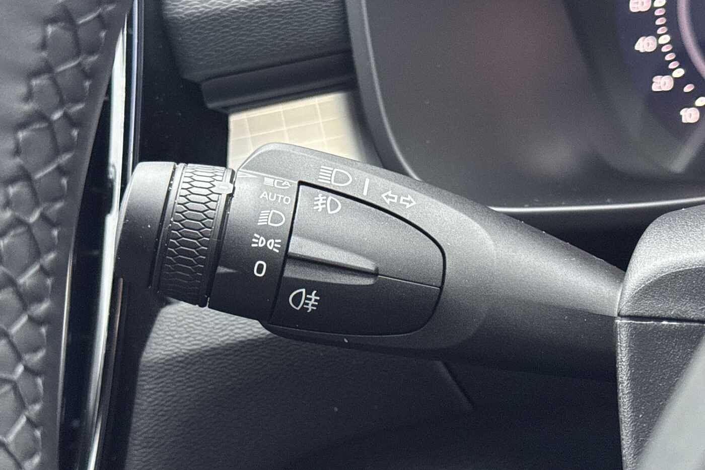 Used Volvo XC40 2025 for sale - 77151418: Photo 32