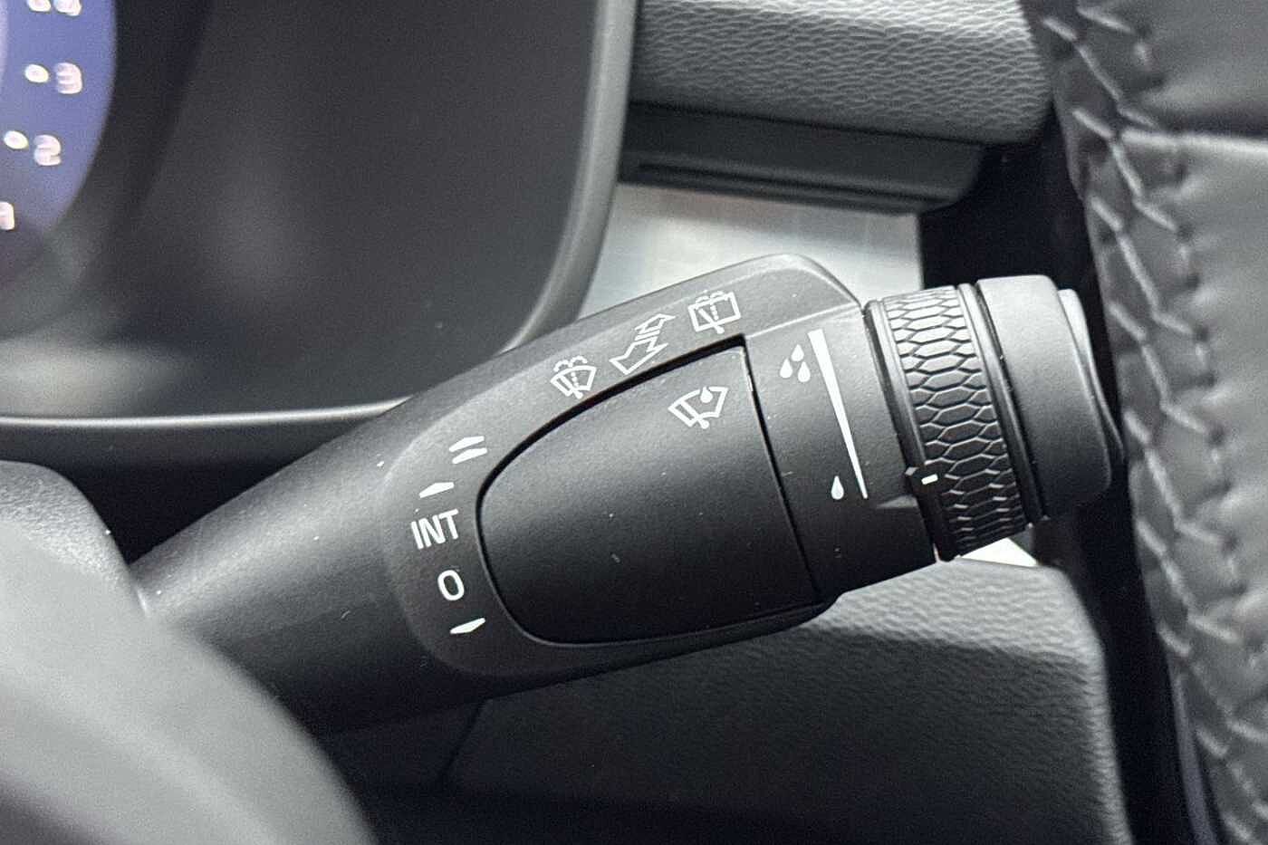 Used Volvo XC40 2025 for sale - 77151418: Photo 33