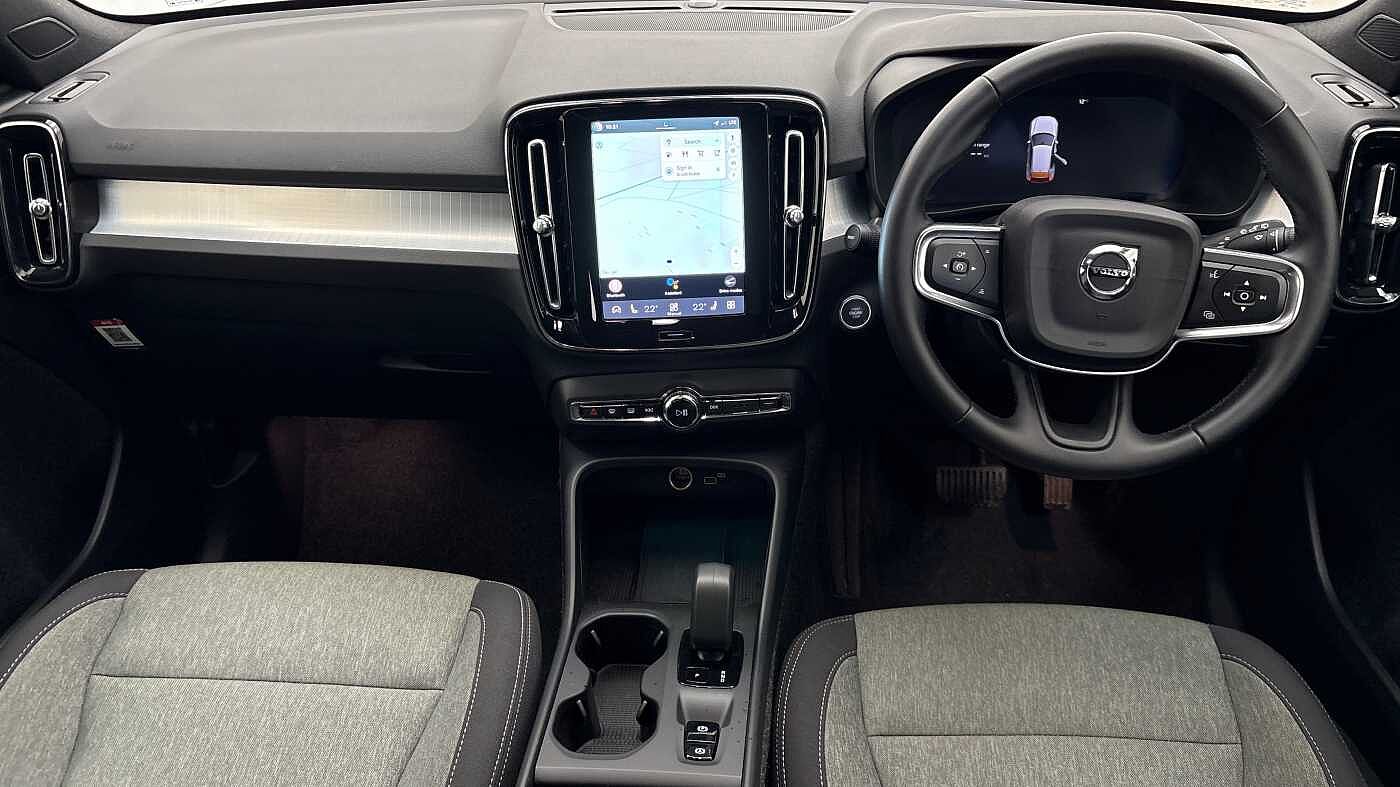 Used Volvo XC40 2025 for sale - 77848051: Photo 10