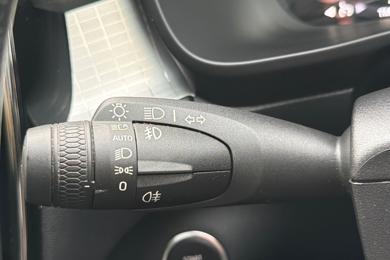 Used Volvo XC40 2018 for sale - 76428292: Photo 22