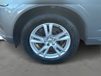 Used Volvo XC60 2017 for sale - 76544460: Photo