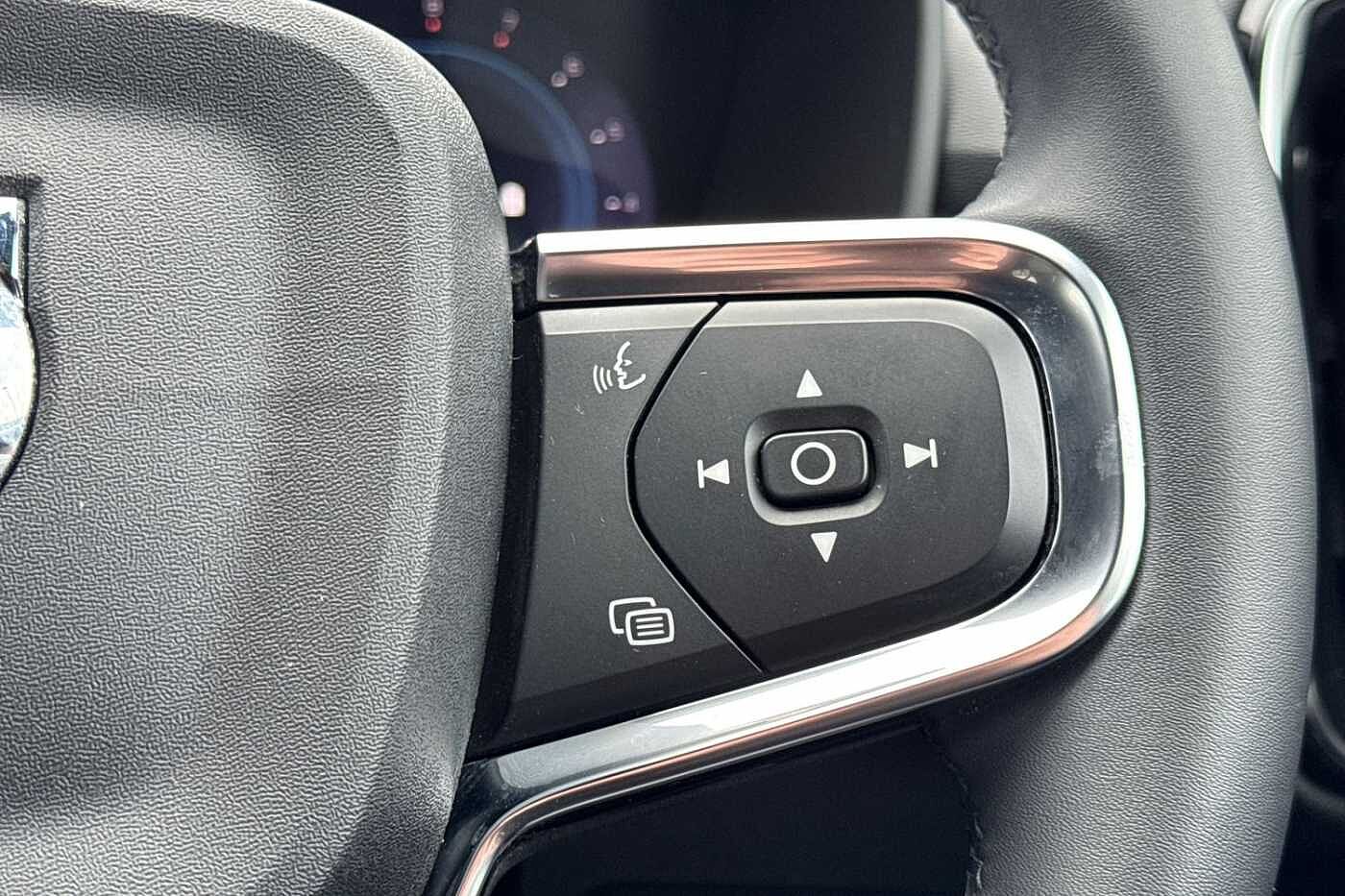 Used Volvo XC40 2023 for sale - 77115984: Photo 13