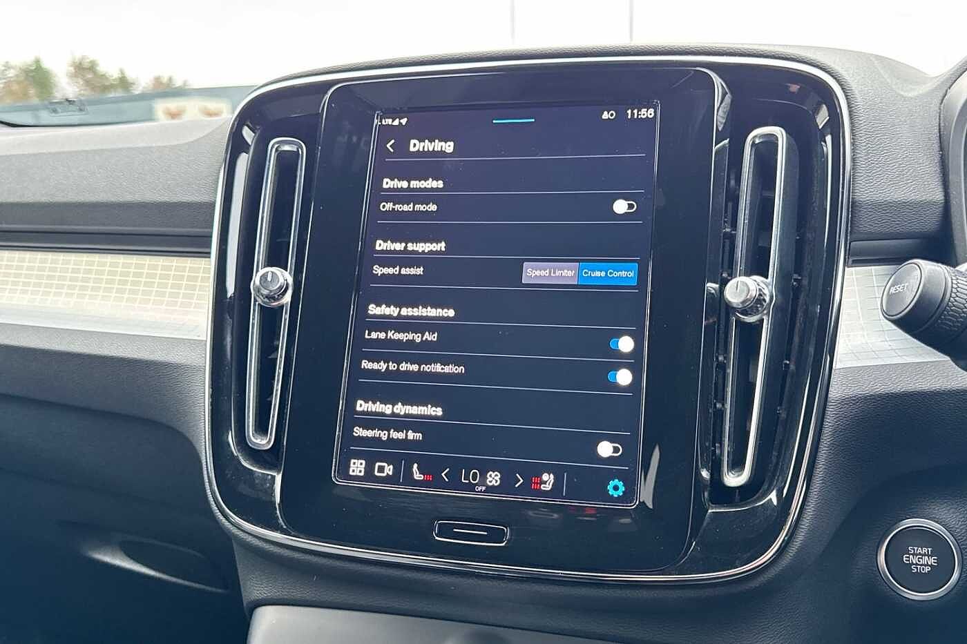 Used Volvo XC40 2023 for sale - 77115984: Photo 29