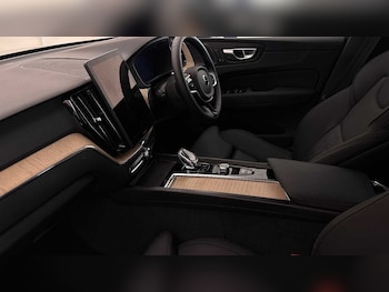 Used Volvo XC60 2025 for sale - 78670413: Photo