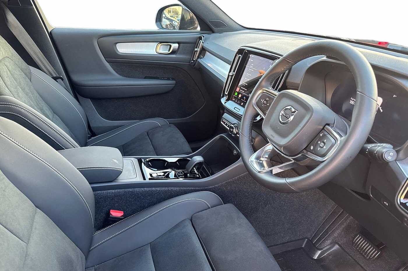 Used Volvo XC40 2025 for sale - 76614973: Photo 11