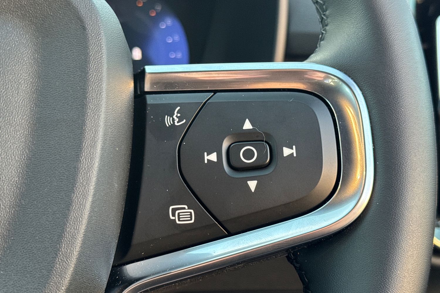 Used Volvo XC40 2025 for sale - 76614973: Photo 12