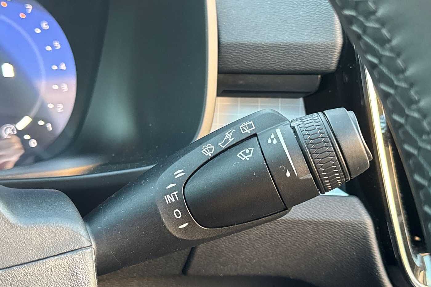 Used Volvo XC40 2025 for sale - 76614973: Photo 31