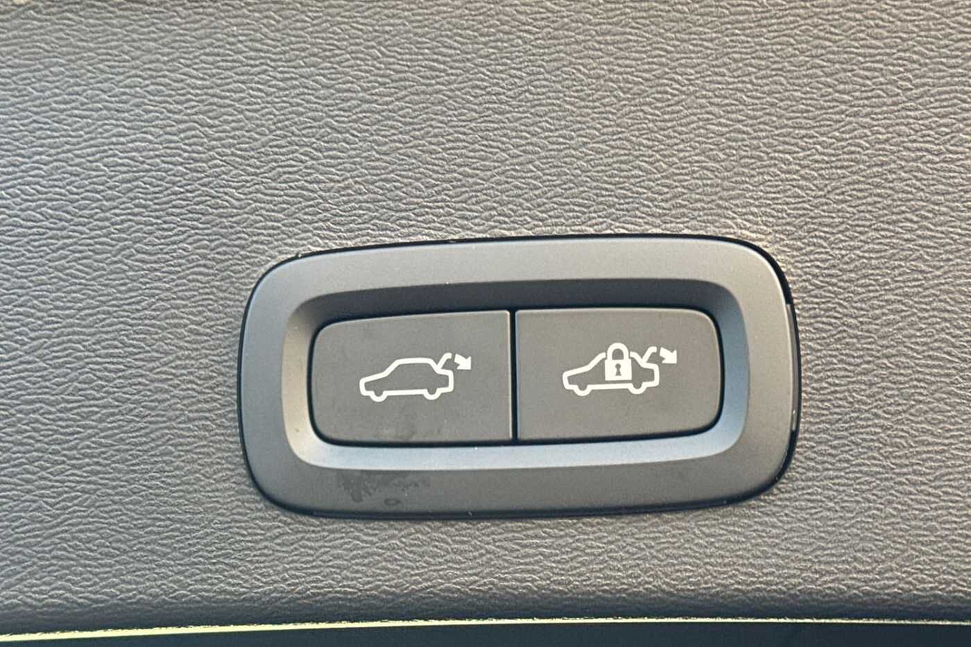 Used Volvo XC40 2025 for sale - 76614973: Photo 38