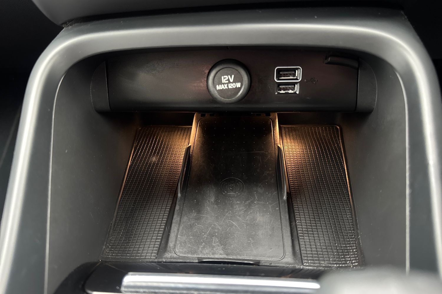 Used Volvo XC40 2022 for sale - 77198268: Photo 21