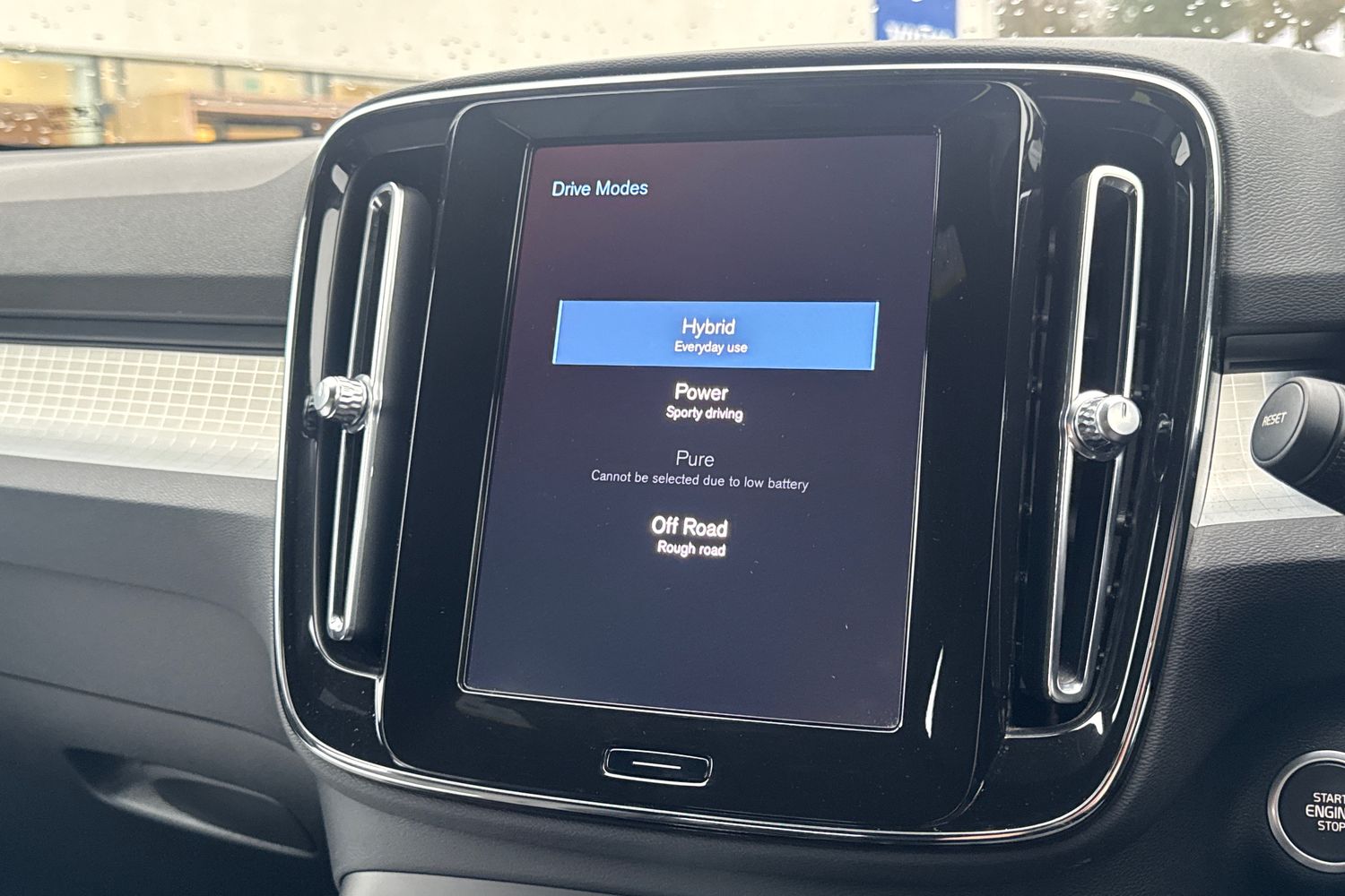 Used Volvo XC40 2022 for sale - 77198268: Photo 30