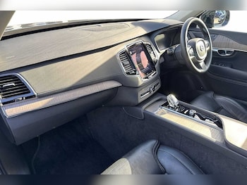 Used Volvo XC90 2022 for sale - 76276519: Photo