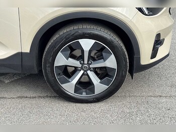 Used Volvo XC40 2024 for sale - 77732532: Photo