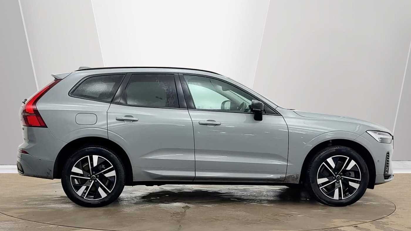 Used Volvo XC60 2025 for sale - 77532063: Photo 2