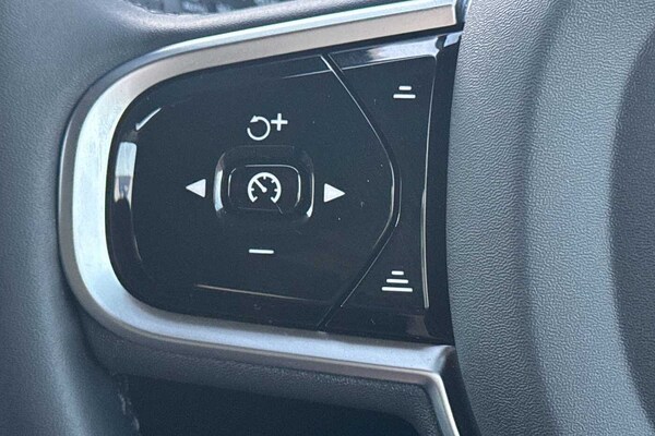 Used Volvo V60 2024 for sale - 75467745: Photo 11
