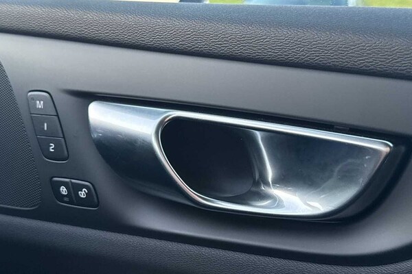 Used Volvo V60 2024 for sale - 75467745: Photo 25