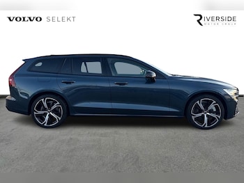 Used Volvo V60 2024 for sale - 75467745: Photo