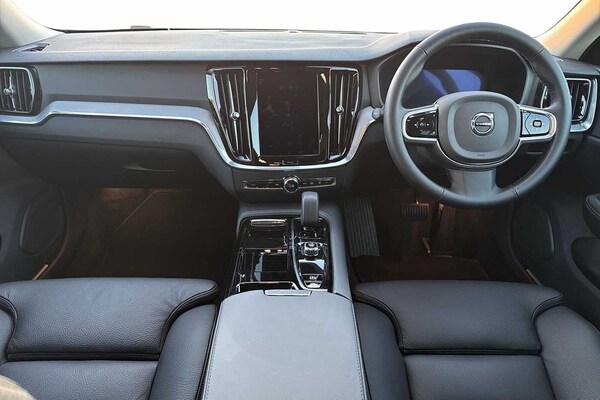 Used Volvo V60 2024 for sale - 75467745: Photo 6