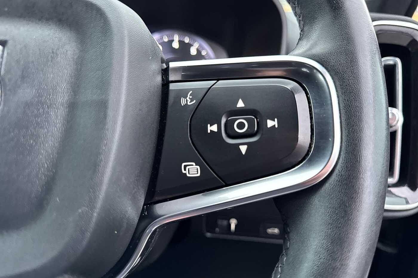 Used Volvo XC40 2021 for sale - 76302423: Photo 12