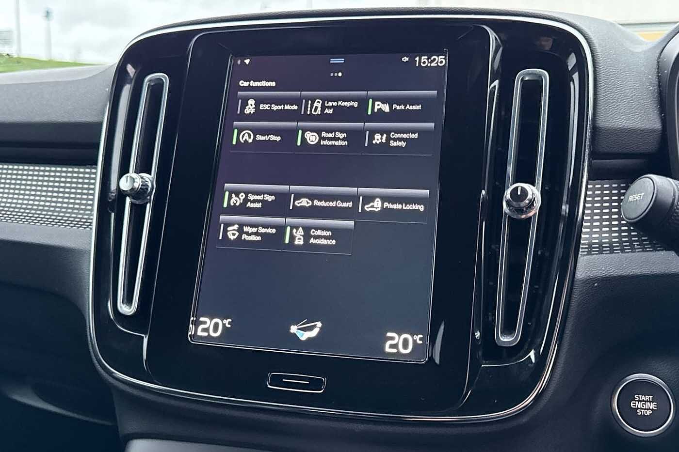 Used Volvo XC40 2021 for sale - 76302423: Photo 23