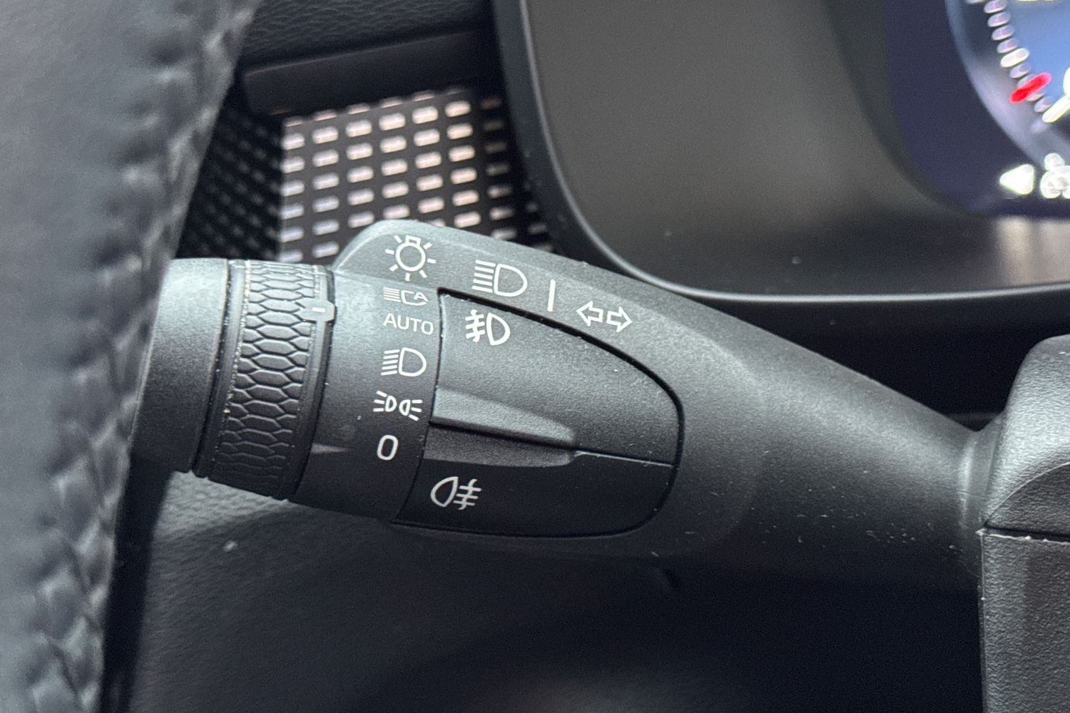 Used Volvo XC40 2021 for sale - 76302423: Photo 33