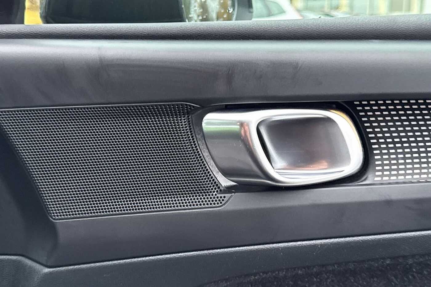 Used Volvo XC40 2021 for sale - 76302423: Photo 36