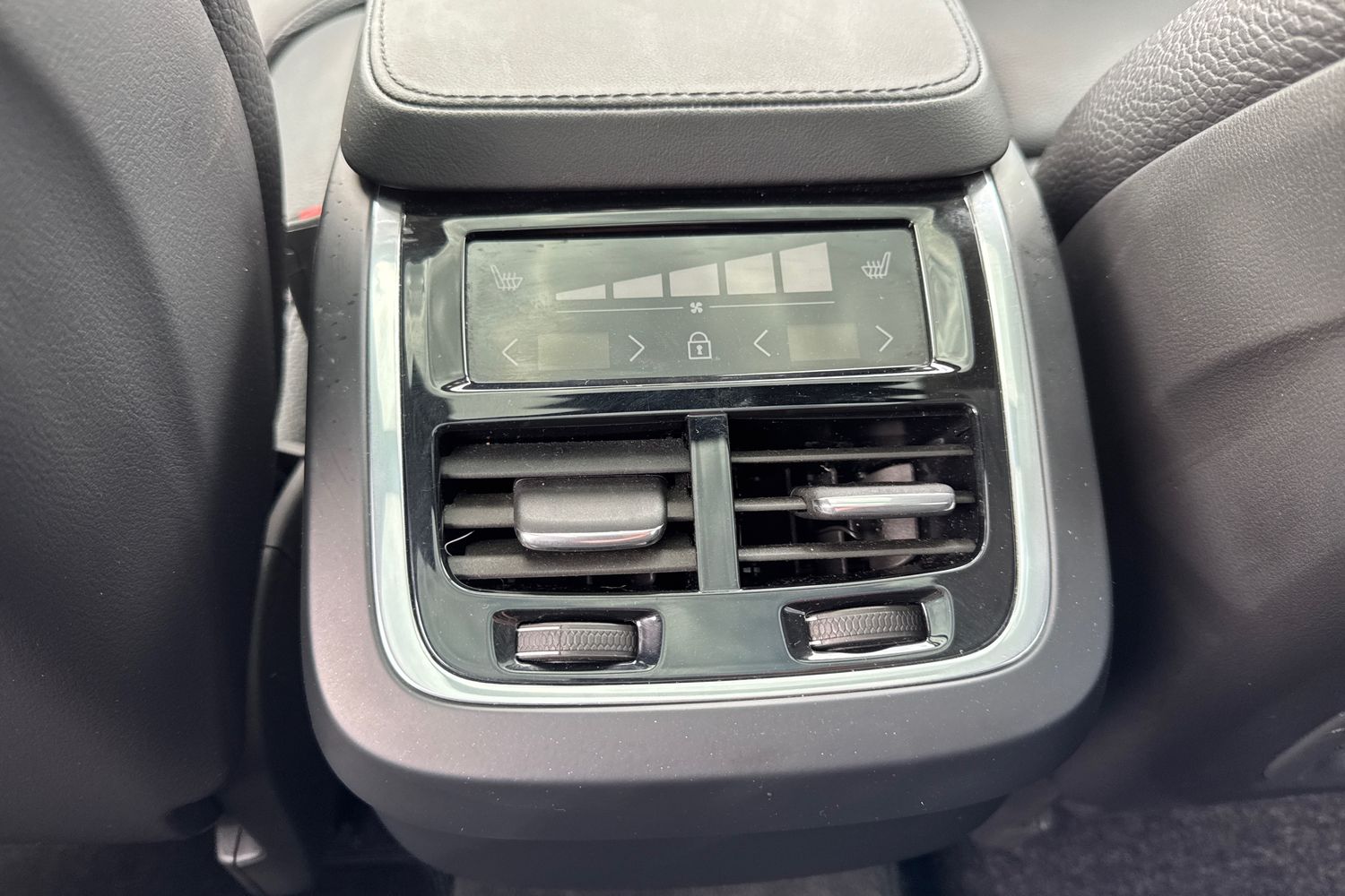 Vehicle 33