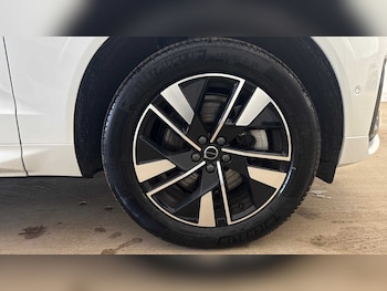 Used Volvo XC60 2025 for sale - 78456435: Photo