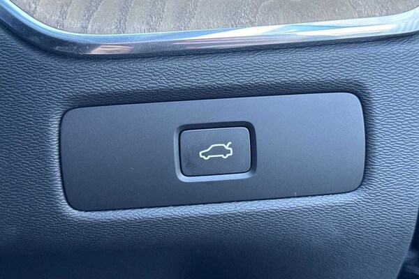 Used Volvo XC60 2025 for sale - 76079269: Photo 32