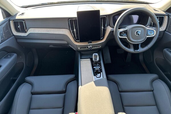 Used Volvo XC60 2025 for sale - 76079269: Photo 6