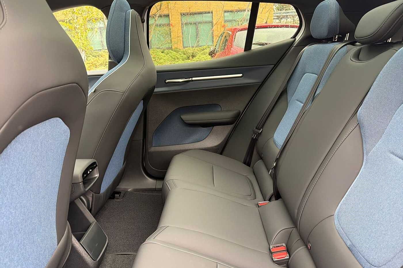 Used Volvo EX30 2025 for sale - 76630164: Photo 17