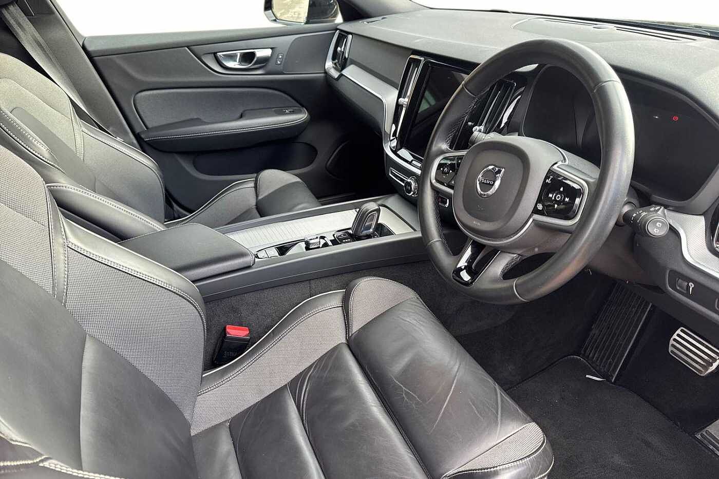 Used Volvo V60 2021 for sale - 76344161: Photo 10