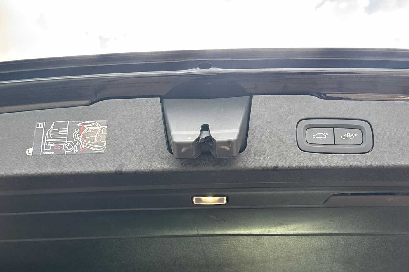 Used Volvo V60 2021 for sale - 76344161: Photo 38